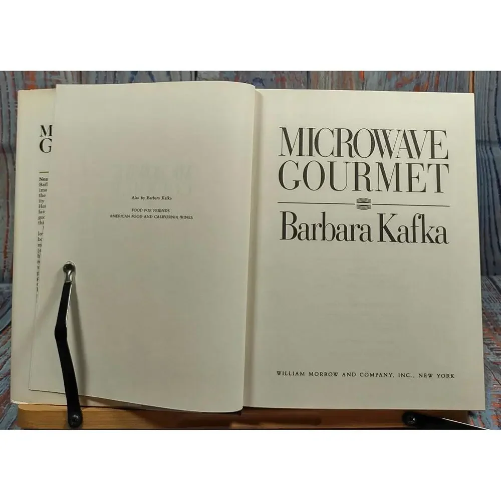 Microwave Gourmet by Barbara Kafka - Hardcover Cookbook‎